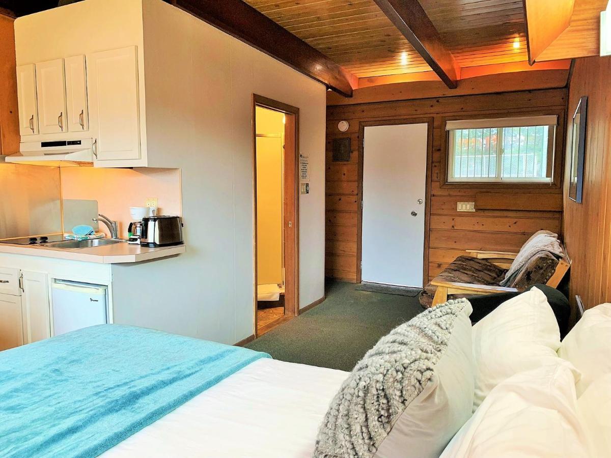 Breakers Boutique Inn 웨스트포트 외부 사진