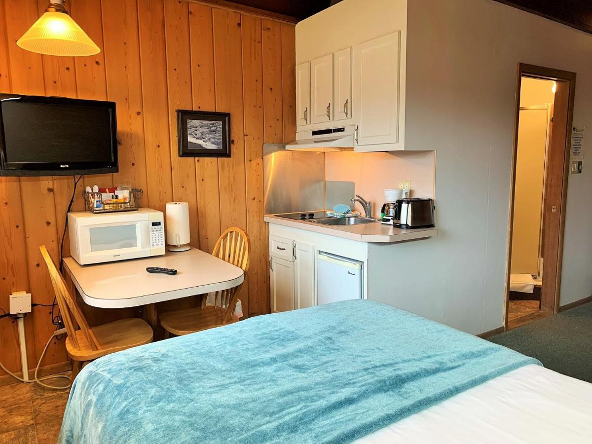 Breakers Boutique Inn 웨스트포트 외부 사진