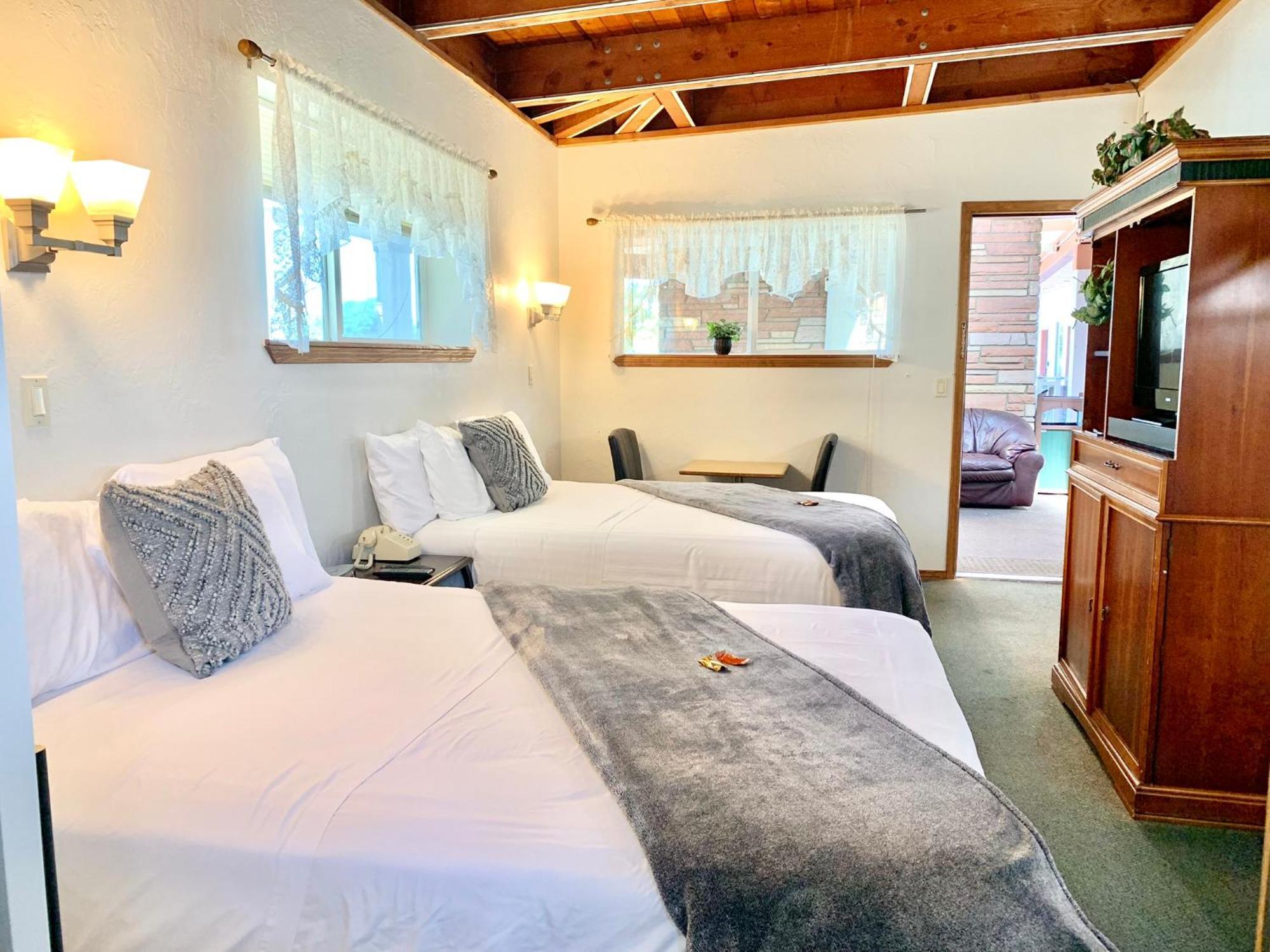 Breakers Boutique Inn 웨스트포트 외부 사진